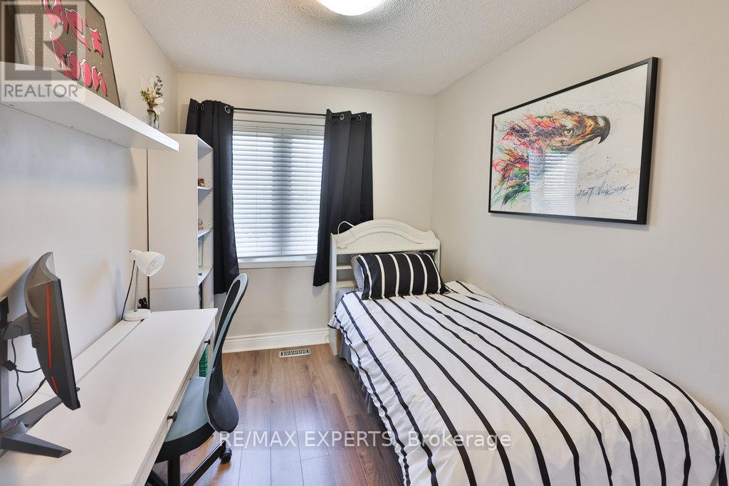 46 Lucena Crescent, Vaughan, Ontario  L6A 2W6 - Photo 14 - N12397133