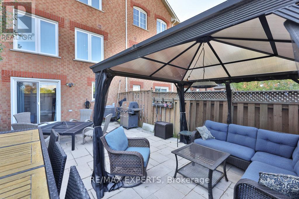 46 Lucena Crescent, Vaughan, Ontario  L6A 2W6 - Photo 23 - N12397133