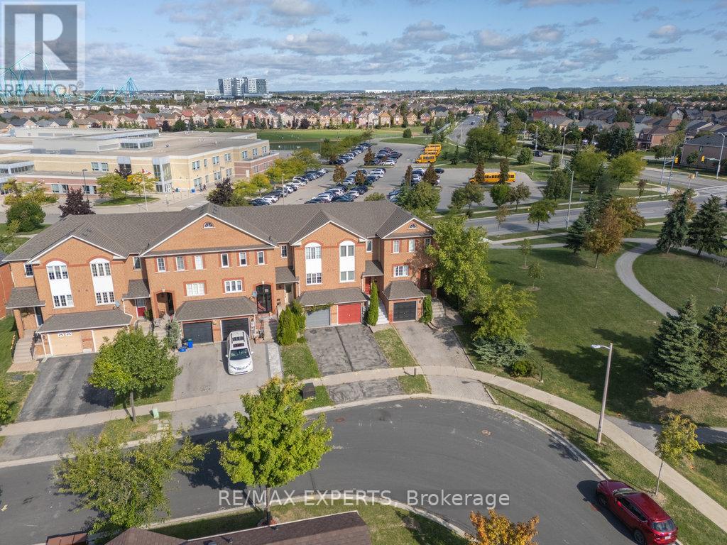 46 Lucena Crescent, Vaughan, Ontario  L6A 2W6 - Photo 25 - N12397133