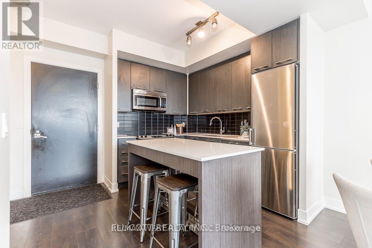 621 - 9471 Yonge Street, Richmond Hill, Ontario  L4C 1V4 - Photo 5 - N12397250