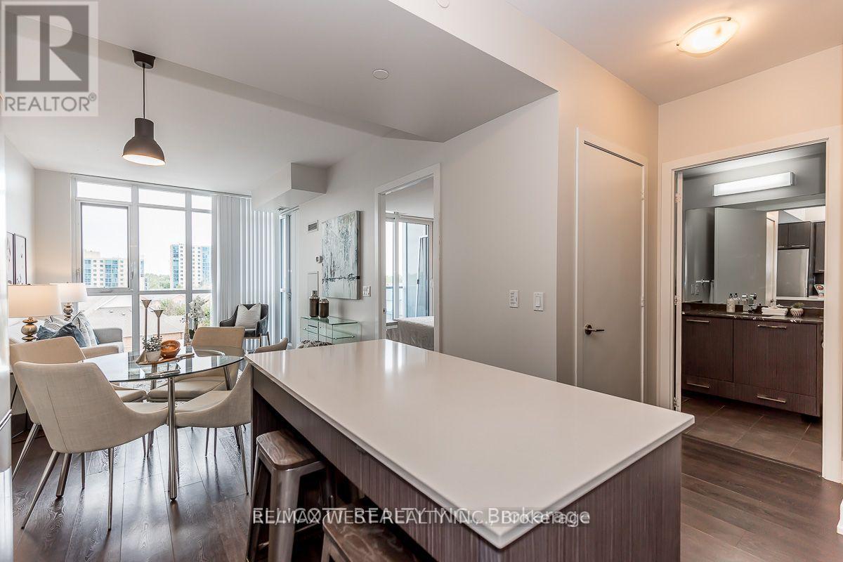 621 - 9471 Yonge Street, Richmond Hill, Ontario  L4C 1V4 - Photo 6 - N12397250