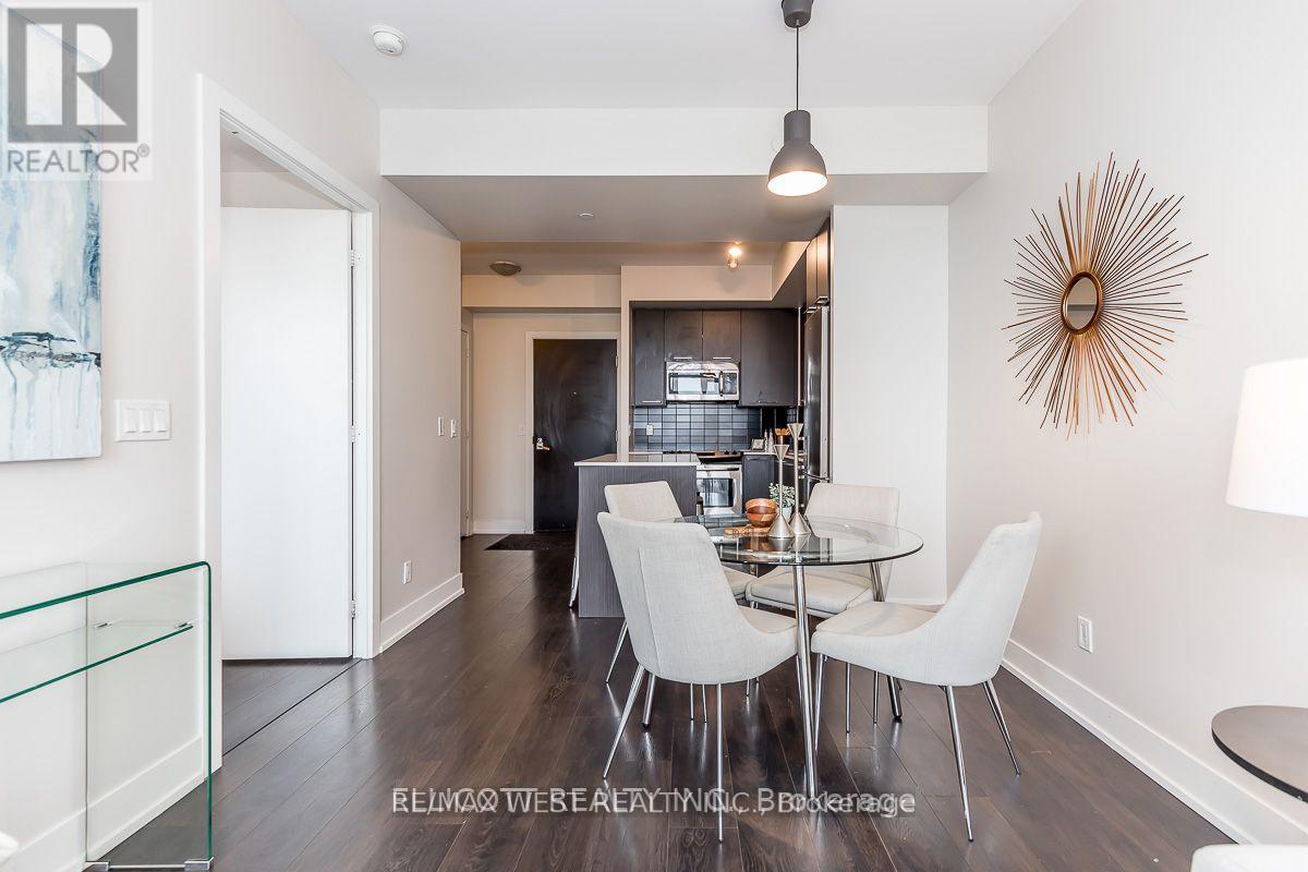 621 - 9471 Yonge Street, Richmond Hill, Ontario  L4C 1V4 - Photo 9 - N12397250