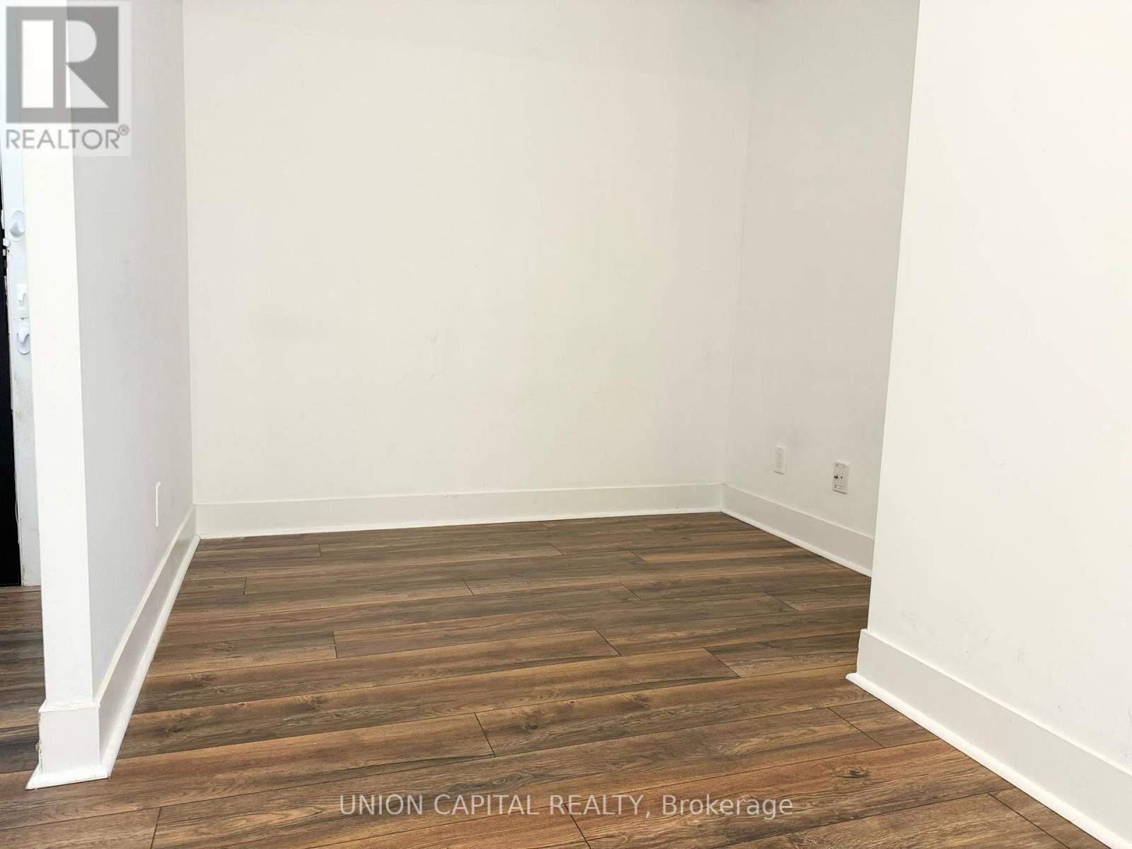 1201 - 9471 Yonge Street, Richmond Hill, Ontario  L4C 0Z5 - Photo 11 - N12397258