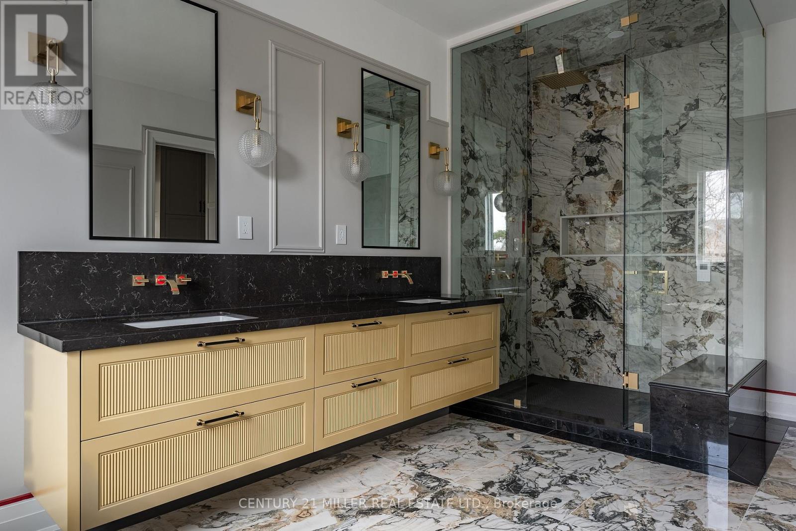 556 Fourth Line, Oakville, Ontario  L6L 5A7 - Photo 21 - W12339326