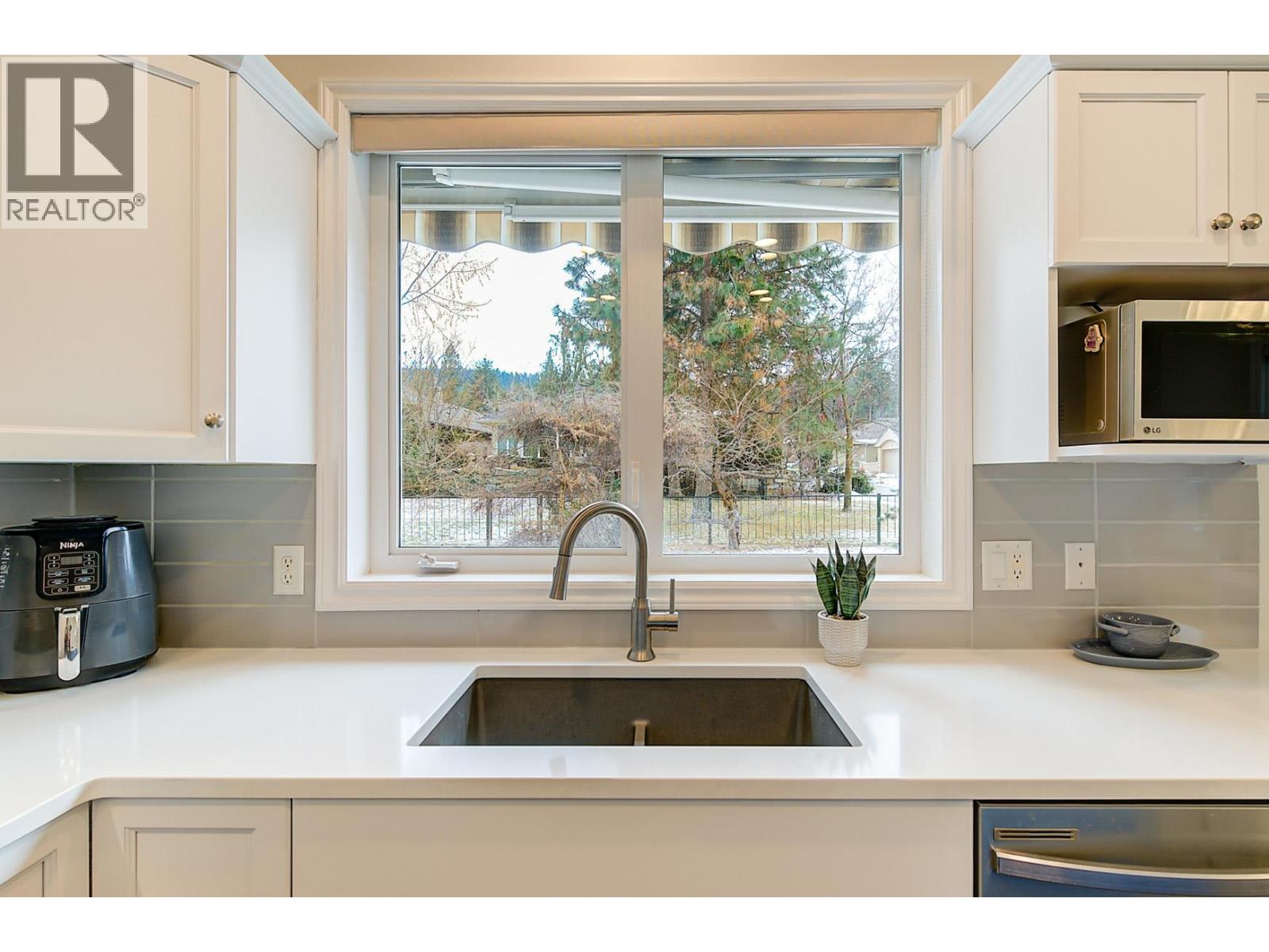 4141 Gallaghers Forest Road S Kelowna Photo 10