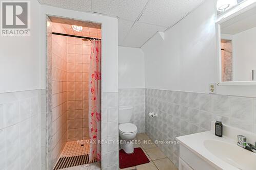 29 Leneck Avenue, Brampton (Northwood Park), Ontario  L6X 2A9 - Photo 42 - W12397113