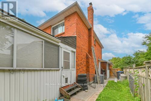 29 Leneck Avenue, Brampton (Northwood Park), Ontario  L6X 2A9 - Photo 50 - W12397113