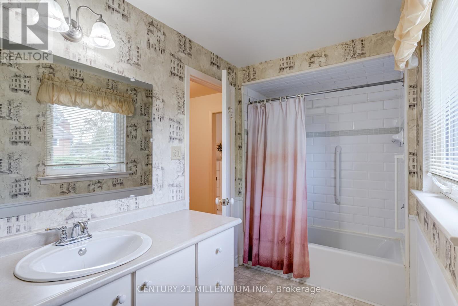 12 Alderway Avenue, Brampton, Ontario  L6Y 2B7 - Photo 26 - W12397117