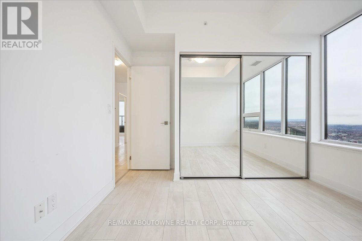 2203 - 297 Oak Walk Drive, Oakville (Ro River Oaks), Ontario  L6H 3R6 - Photo 11 - W12397126