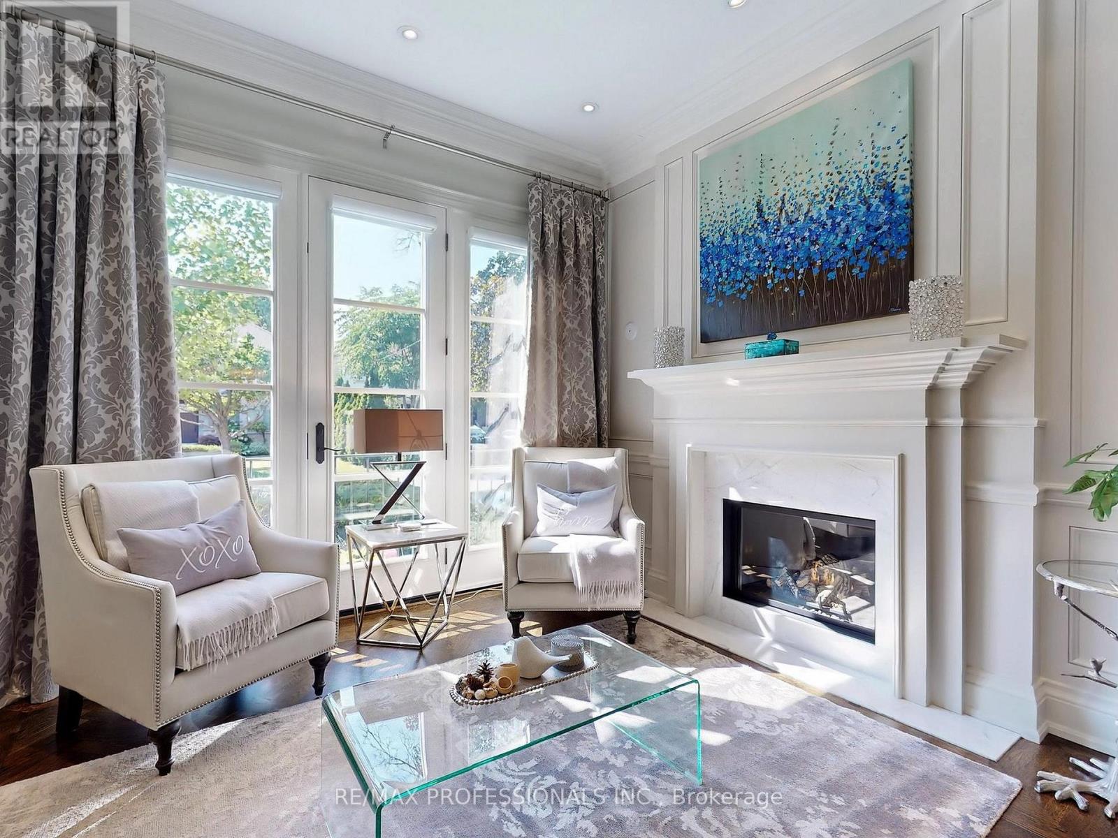 Property at 25 HUMBERVALE BOULEVARD image 4