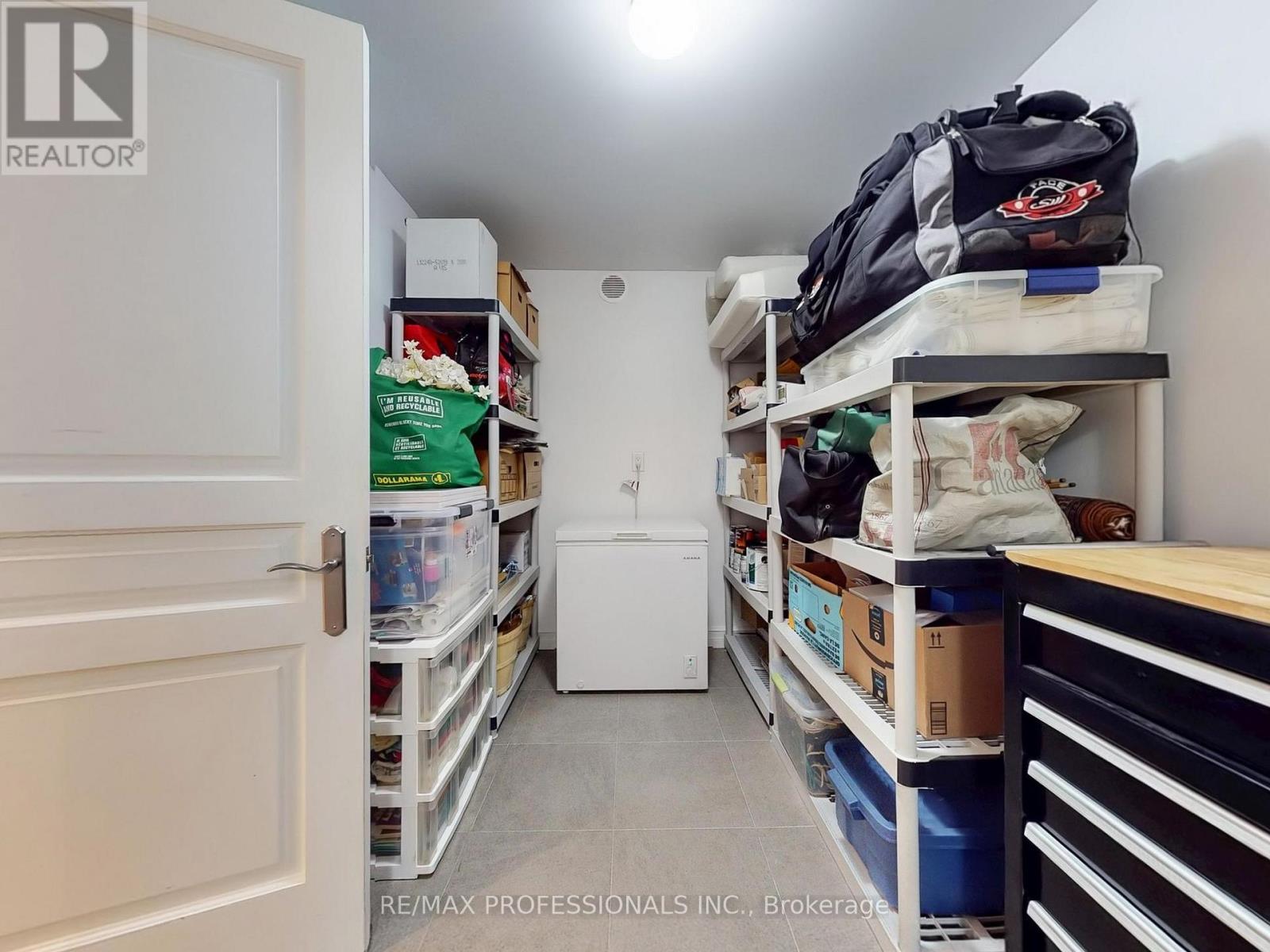 25 Humbervale Boulevard, Toronto, Ontario  M8Y 3P3 - Photo 41 - W12397132