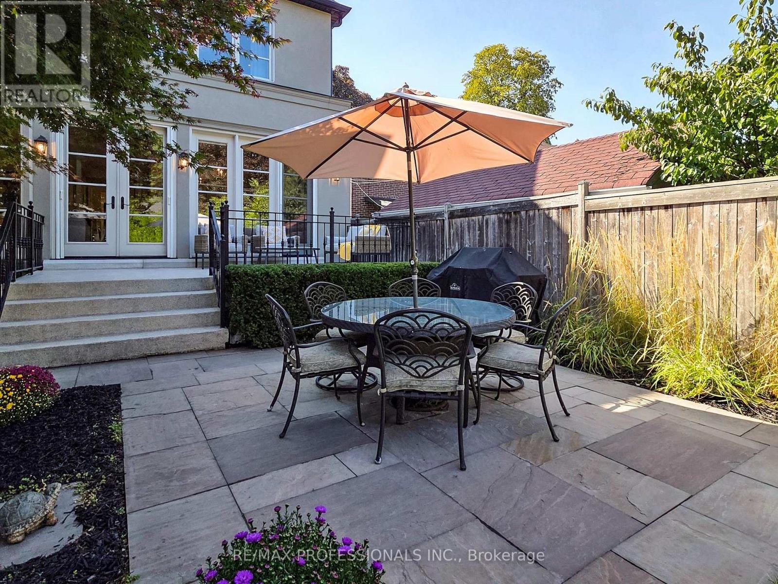 25 Humbervale Boulevard, Toronto, Ontario  M8Y 3P3 - Photo 45 - W12397132