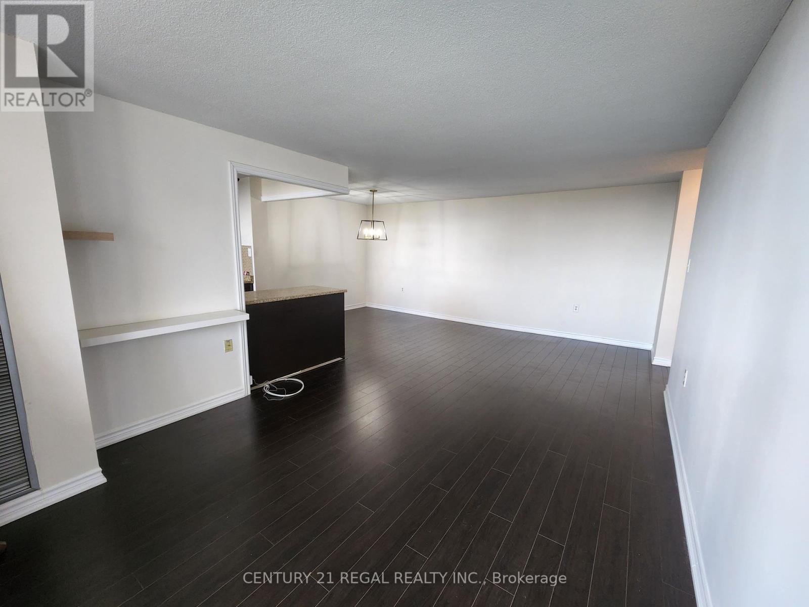 1510 - 18 Knightsbridge Road, Brampton, Ontario  L6T 3X5 - Photo 6 - W12397136