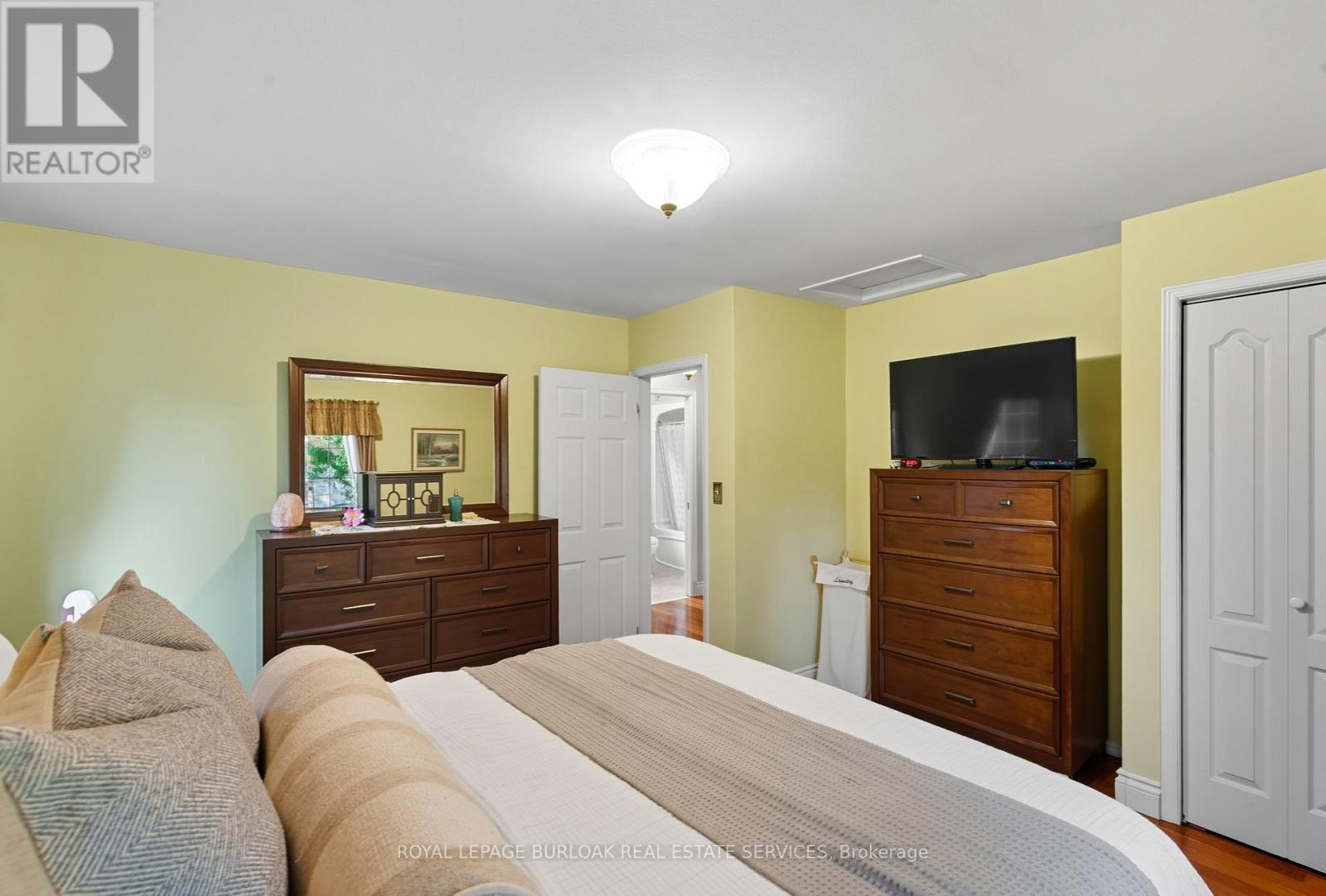 1159 Greening Avenue, Mississauga (Lakeview), Ontario  L4Y 1H3 - Photo 15 - W12397168