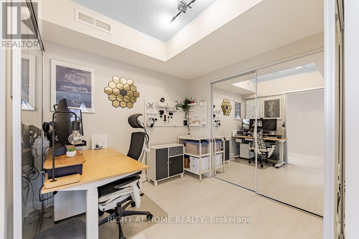 339 - 26 Gibbs Road, Toronto, Ontario  M9B 0E3 - Photo 13 - W12397190