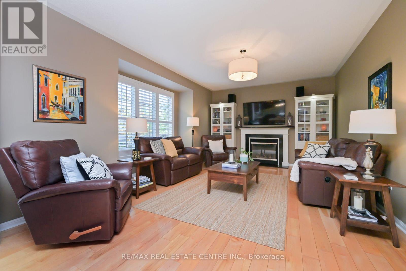 389 Potts Terrace, Milton, Ontario  L9T 0X5 - Photo 12 - W12397236