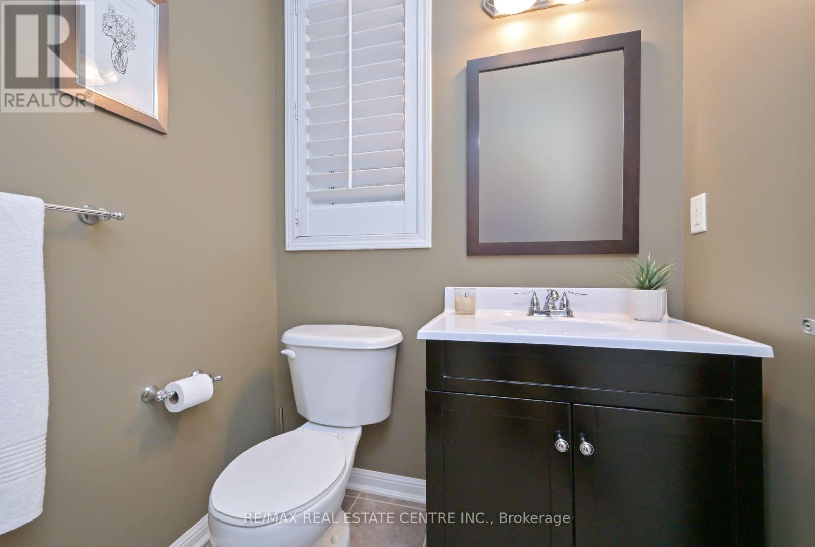 389 Potts Terrace, Milton, Ontario  L9T 0X5 - Photo 14 - W12397236
