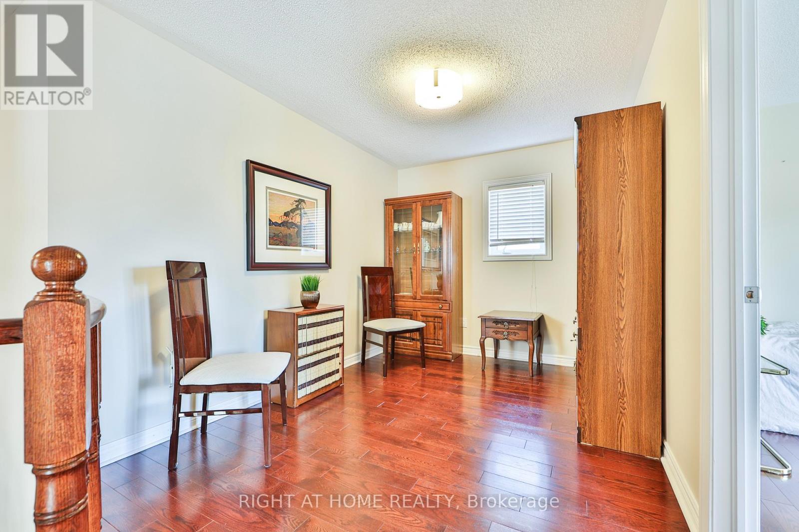 2435 Valley Forest Way, Oakville, Ontario  L6H 6W9 - Photo 19 - W12397259