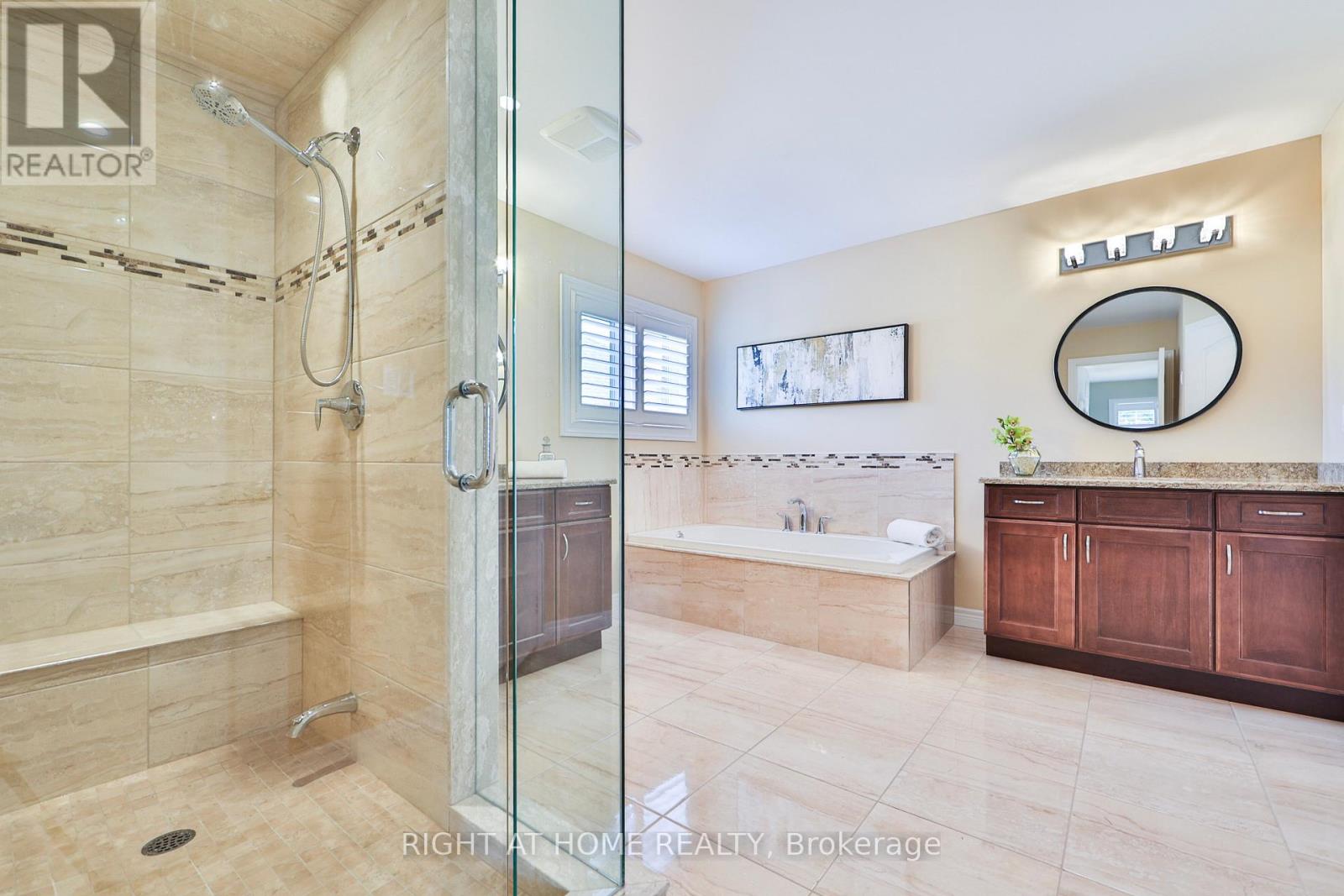 2435 Valley Forest Way, Oakville, Ontario  L6H 6W9 - Photo 22 - W12397259