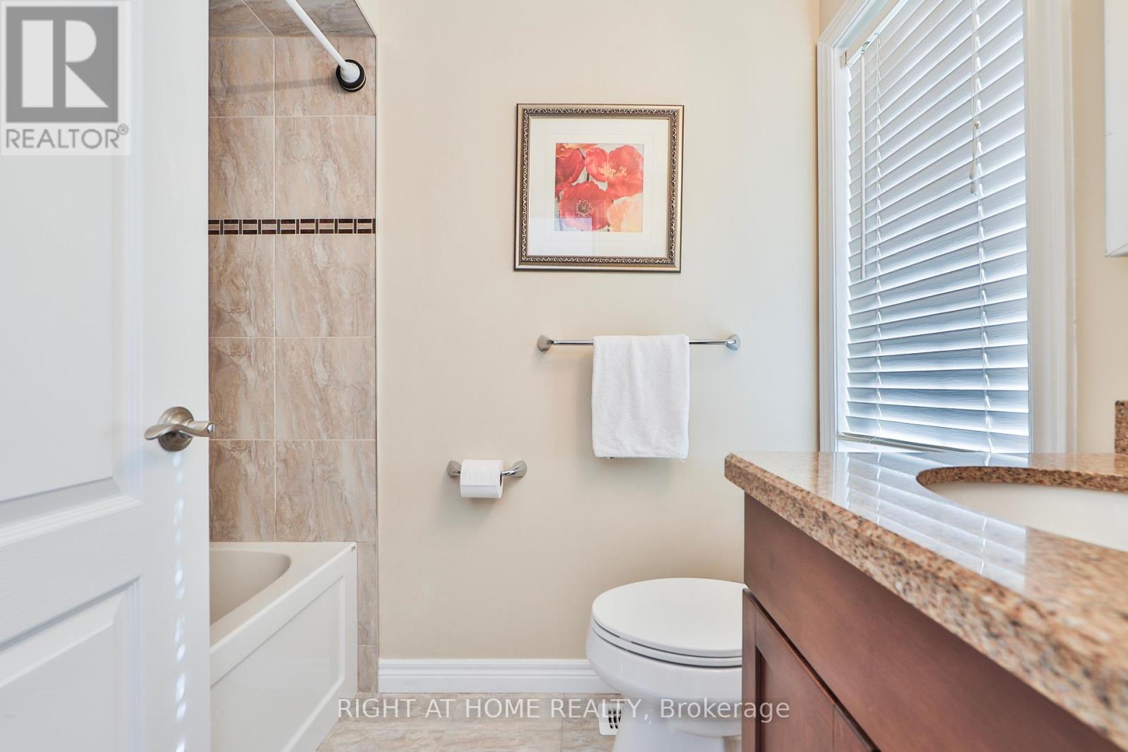 2435 Valley Forest Way, Oakville, Ontario  L6H 6W9 - Photo 28 - W12397259