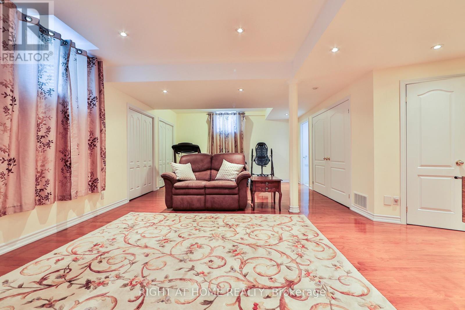 2435 Valley Forest Way, Oakville, Ontario  L6H 6W9 - Photo 37 - W12397259