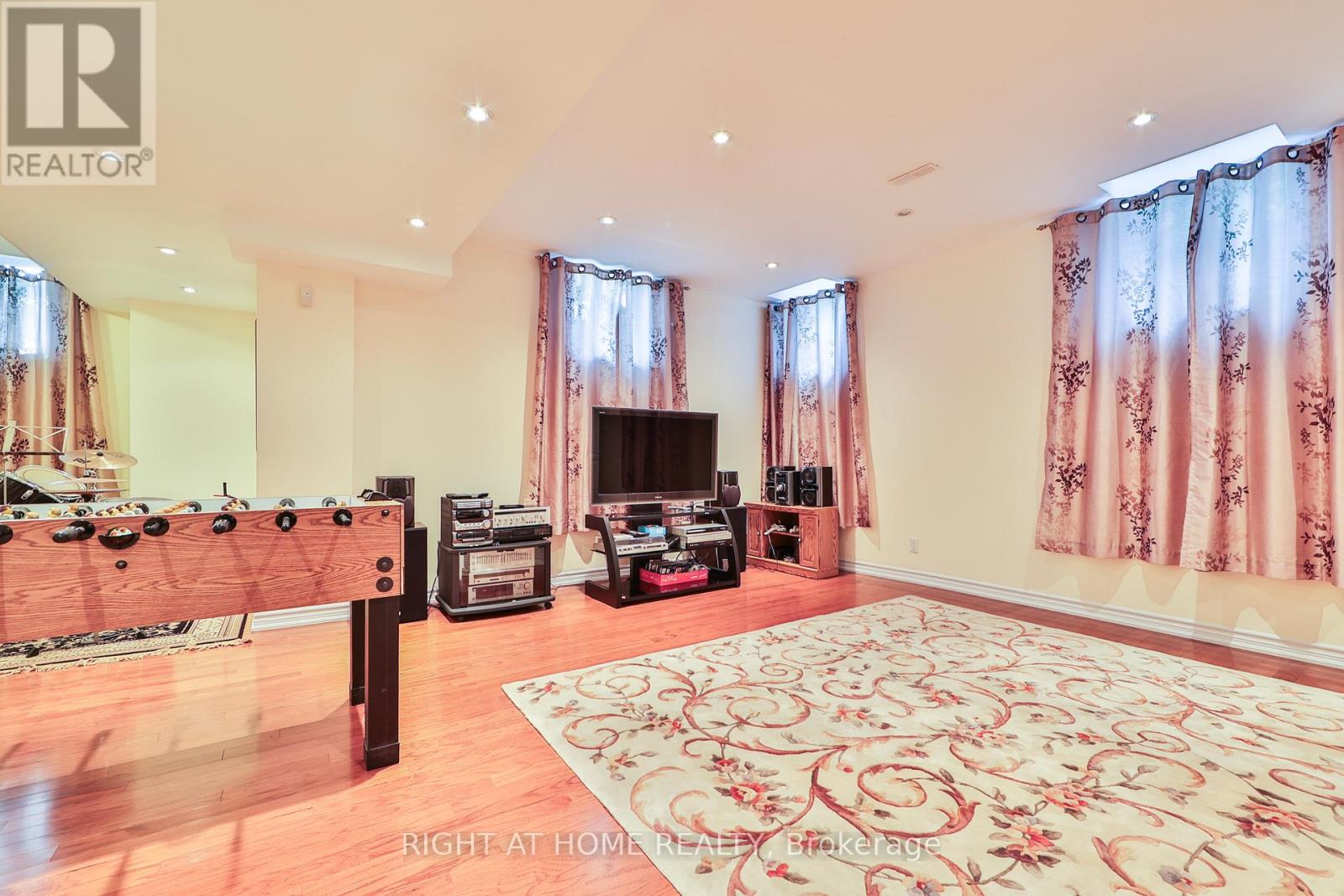 2435 Valley Forest Way, Oakville, Ontario  L6H 6W9 - Photo 39 - W12397259