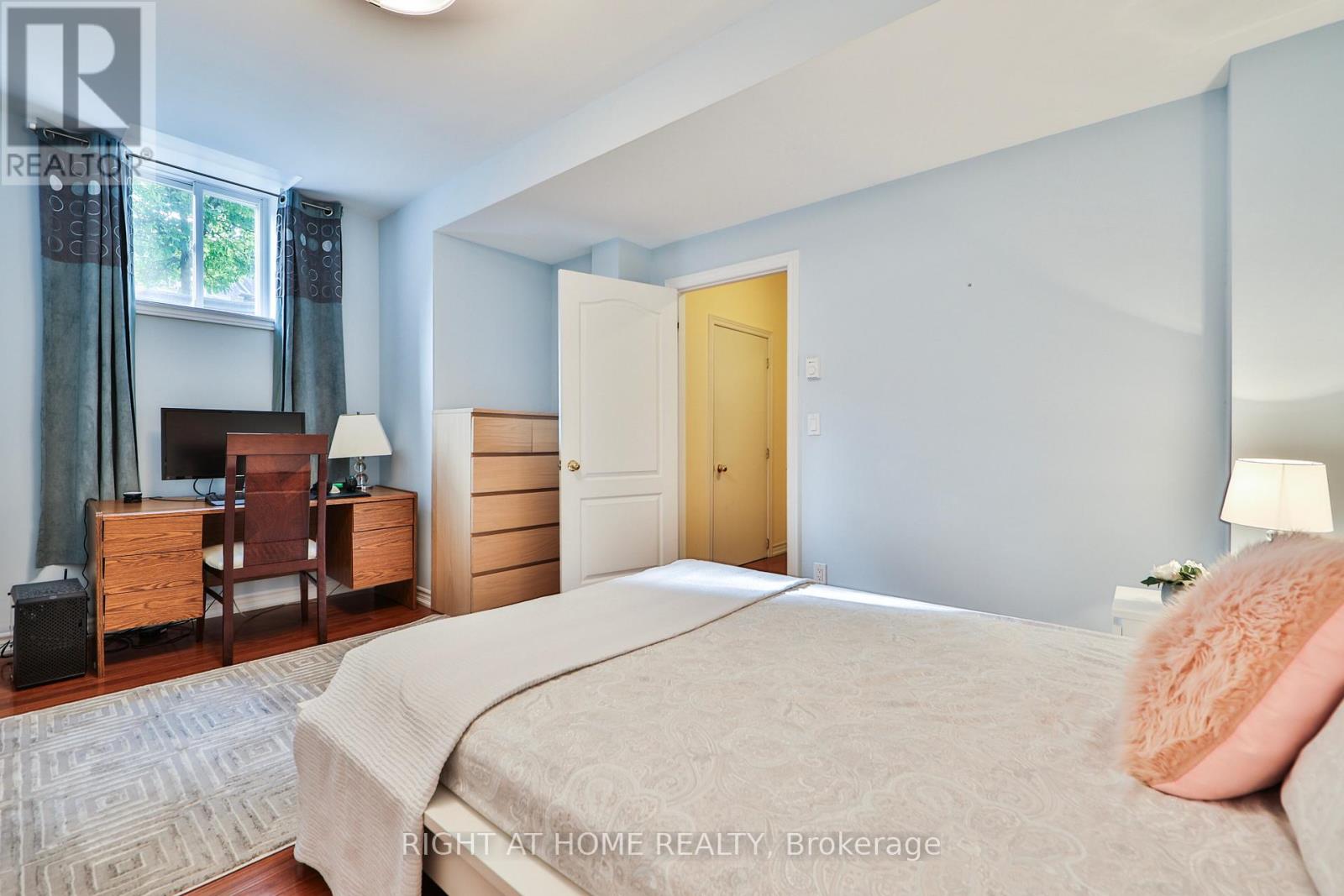 2435 Valley Forest Way, Oakville, Ontario  L6H 6W9 - Photo 44 - W12397259