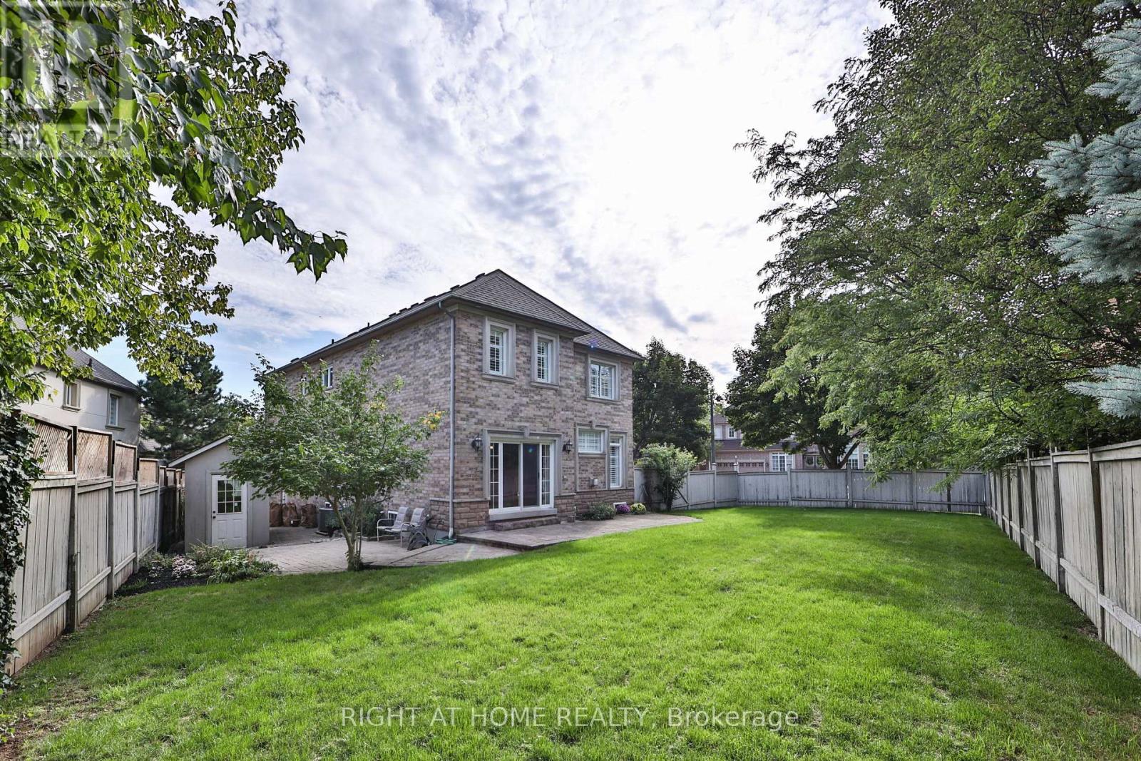 2435 Valley Forest Way, Oakville, Ontario  L6H 6W9 - Photo 48 - W12397259