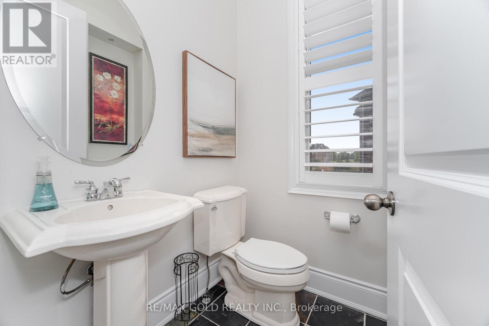 10 Vissini Way, Brampton (Bram East), Ontario  L6P 2W2 - Photo 16 - W12397297