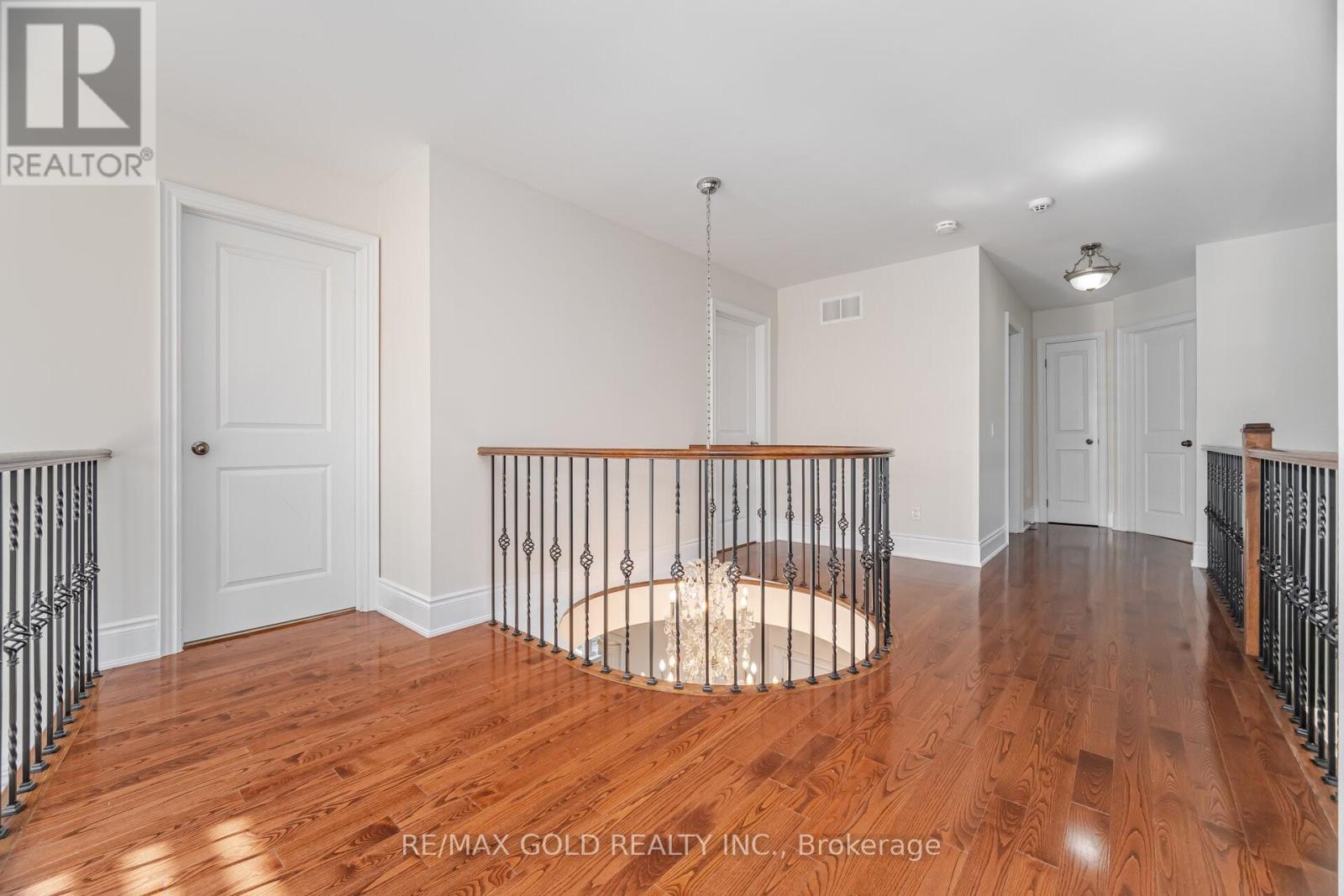 10 Vissini Way, Brampton (Bram East), Ontario  L6P 2W2 - Photo 19 - W12397297
