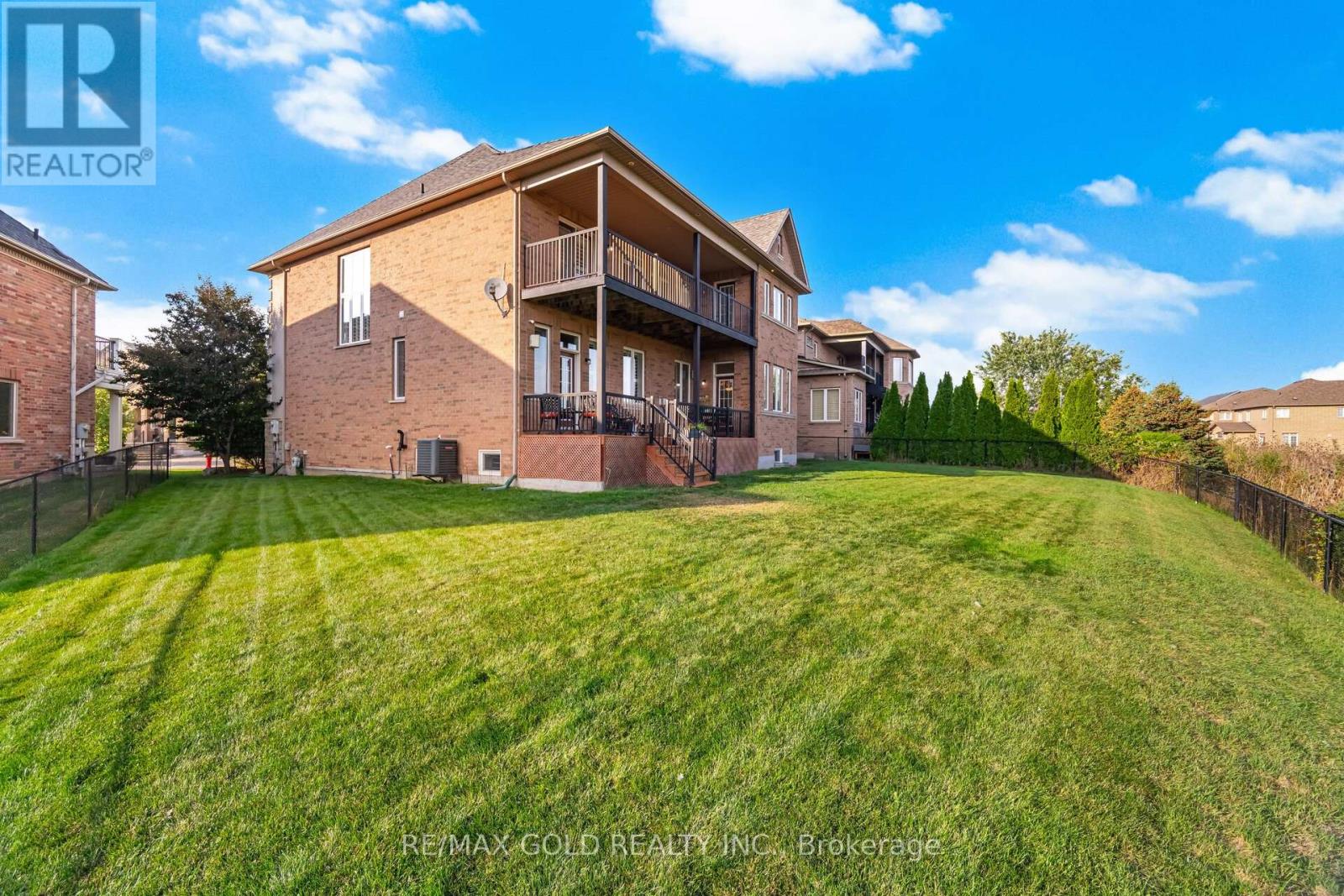10 Vissini Way, Brampton (Bram East), Ontario  L6P 2W2 - Photo 34 - W12397297