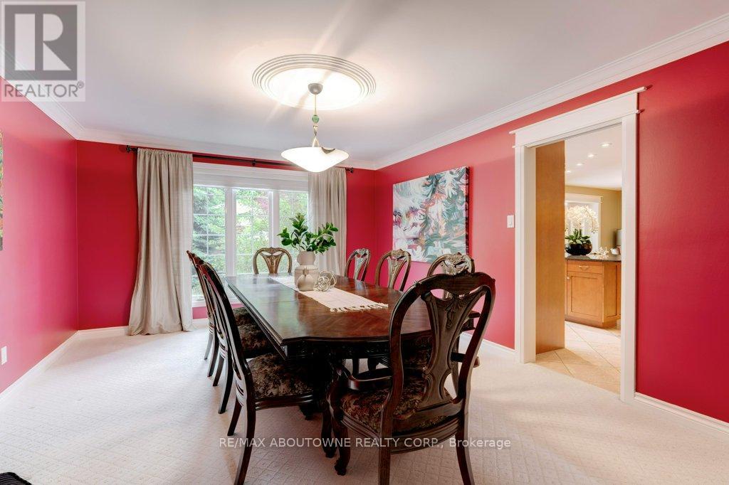 6365 Breckenridge Place, Burlington, Ontario  L7P 0K8 - Photo 9 - W12397325