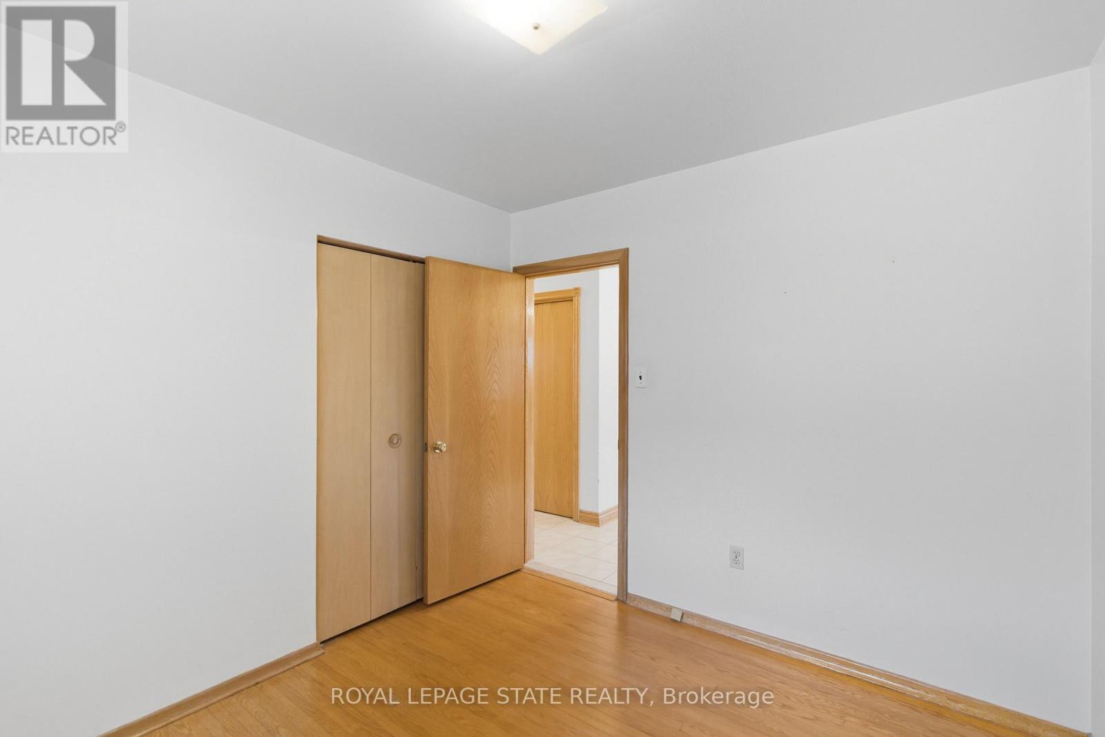 98 East 16th Street, Hamilton, Ontario  L9A 4J3 - Photo 21 - X12397211