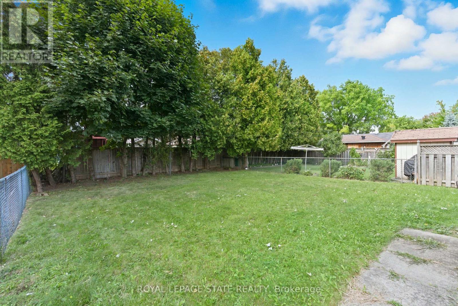 98 East 16th Street, Hamilton, Ontario  L9A 4J3 - Photo 38 - X12397211
