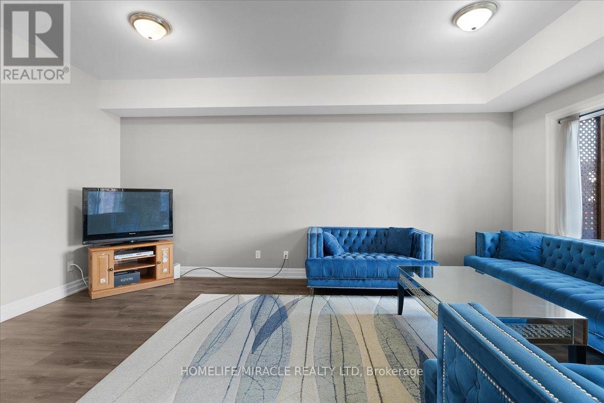 307 Cook Street, Meaford, Ontario  N4L 1H4 - Photo 10 - X12397308