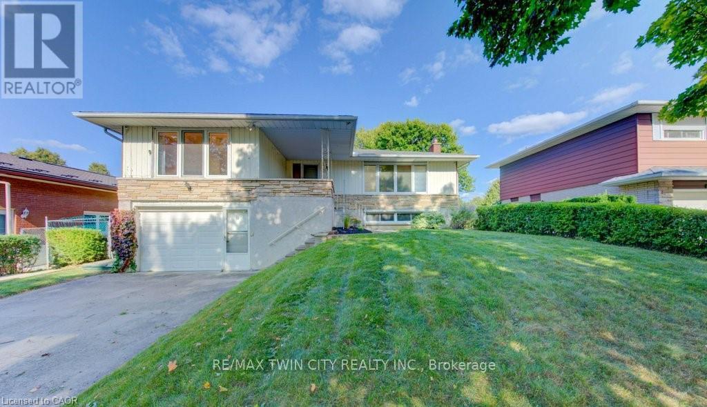12 OLD YORK CRESCENT, Kitchener, Ontario