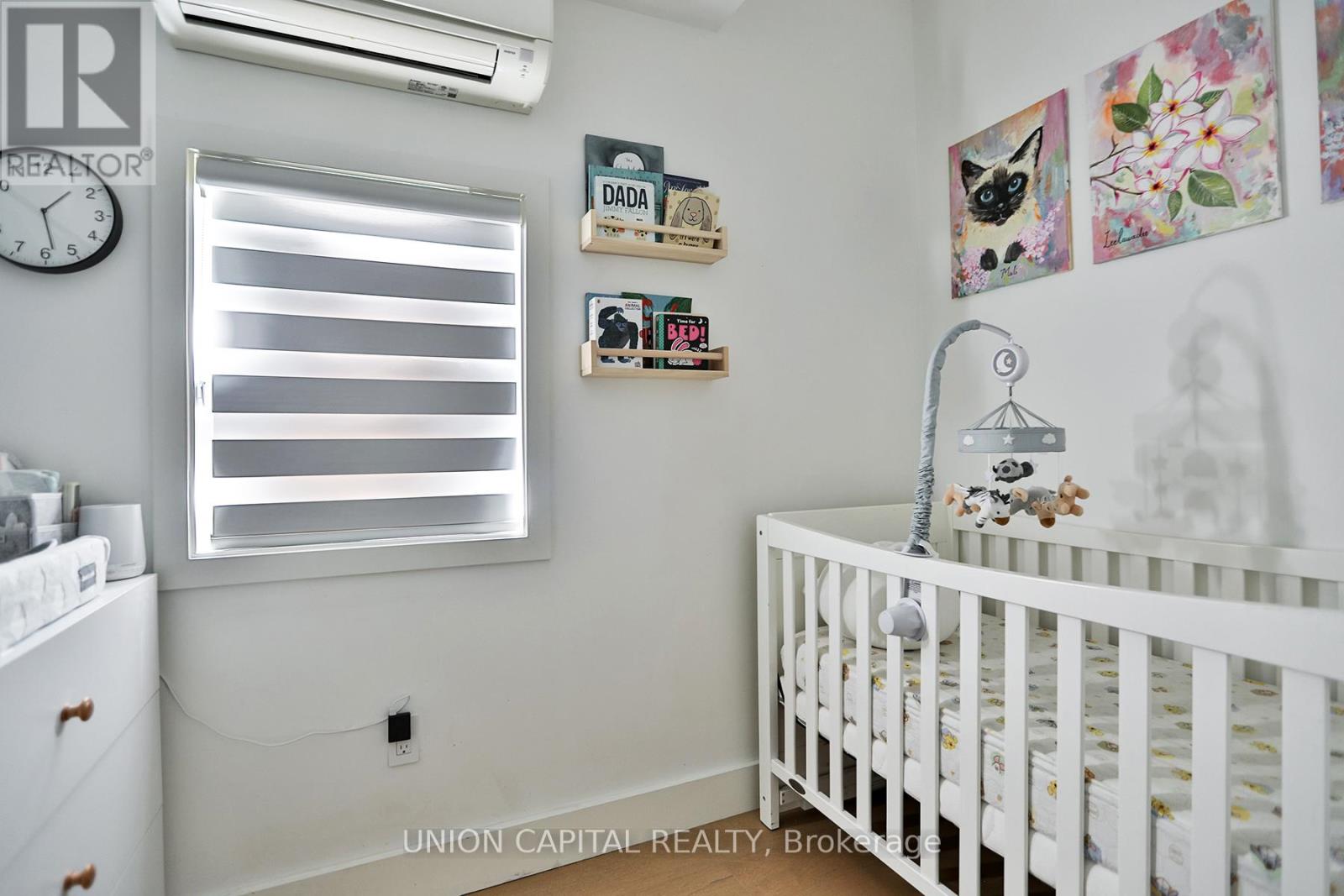21 Alma Avenue, Toronto, Ontario  M6J 1N2 - Photo 19 - C12393096