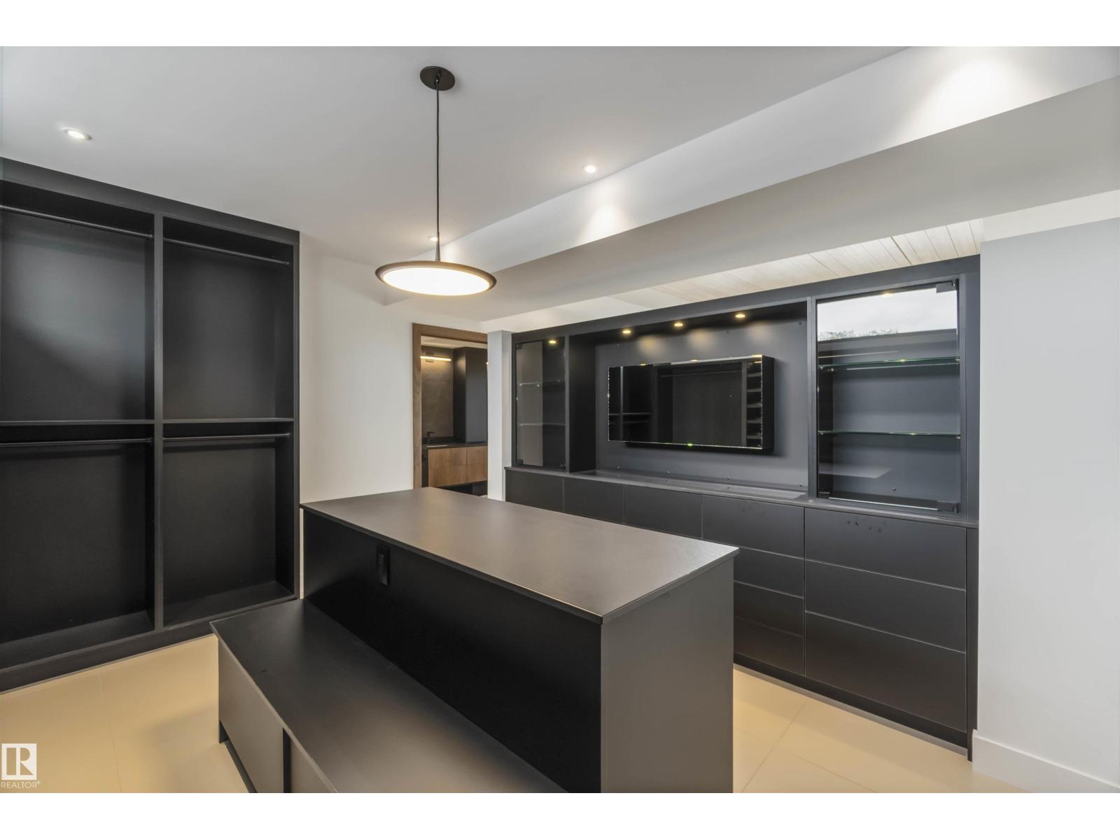 8915 Strathearn Dr Nw, Edmonton, Alberta  T6C 4C8 - Photo 43 - E4457194