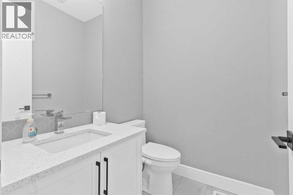 247 Kinniburgh Place, Chestermere, Alberta  T1X 1Y2 - Photo 14 - A2224202