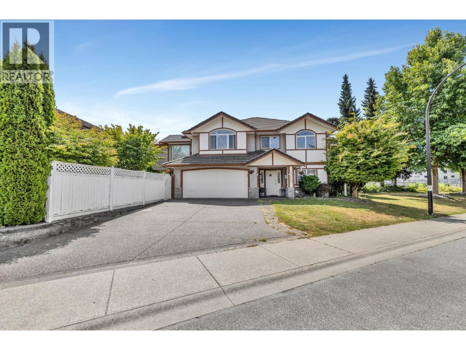 Property at 20558 122 AVENUE image 3