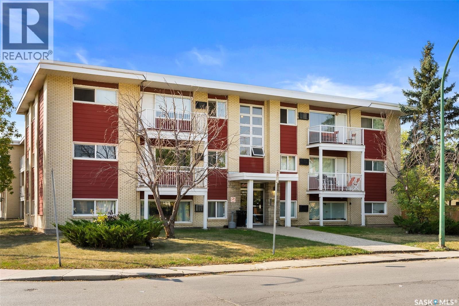 Property at 10 1811 8th AVENUE N image 1