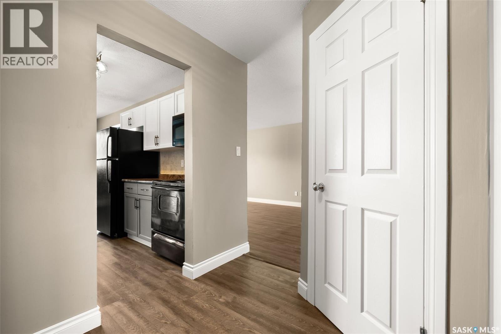 Property at 10 1811 8th AVENUE N image 4
