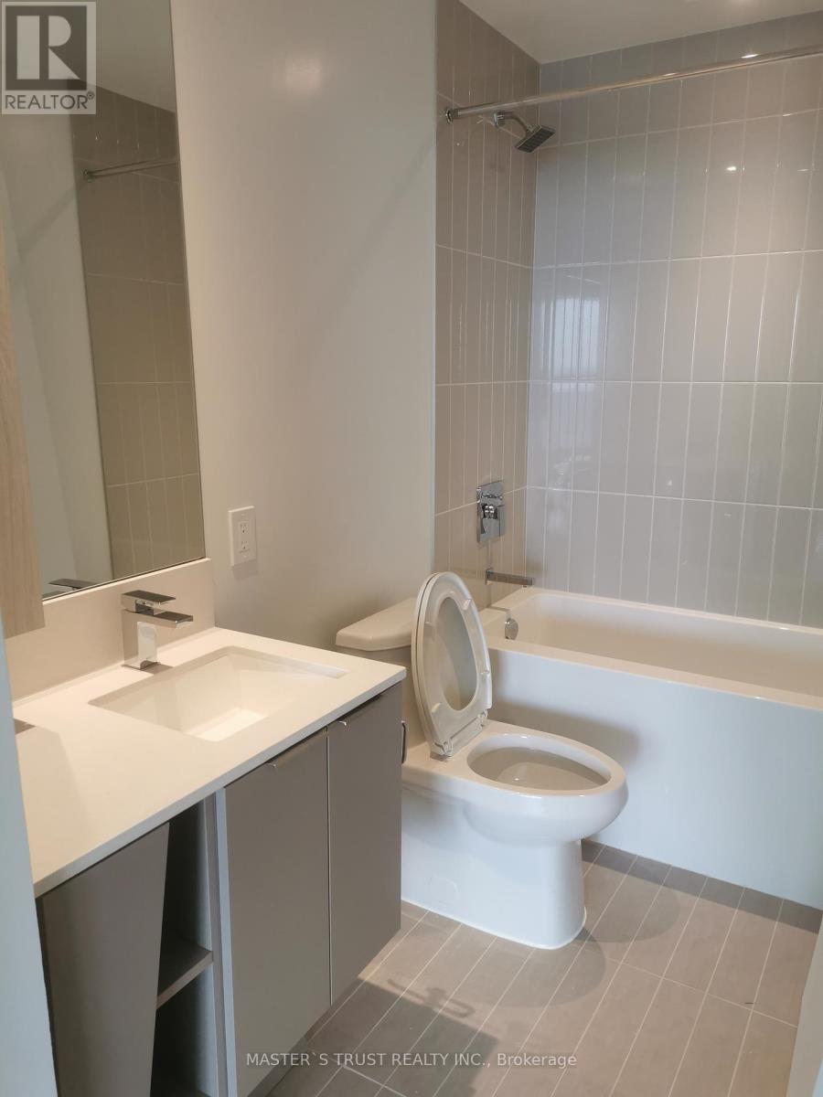5207 - 3900 Confederation Parkway, Mississauga, Ontario  L5B 0M3 - Photo 15 - W12397272