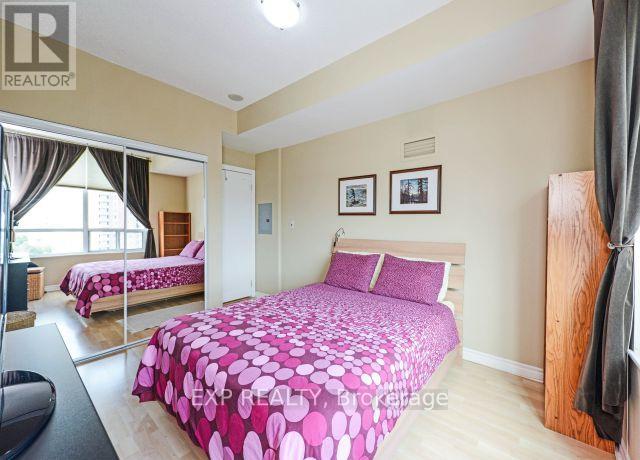 904 - 1359 Rathburn Road E, Mississauga, Ontario  L4W 5P7 - Photo 19 - W12269677