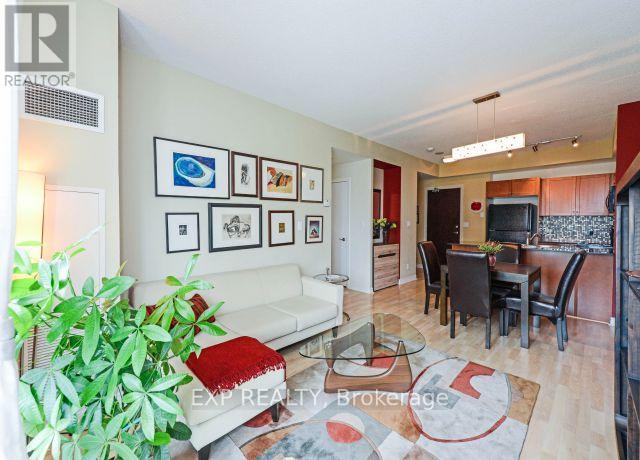 904 - 1359 Rathburn Road E, Mississauga, Ontario  L4W 5P7 - Photo 12 - W12269677
