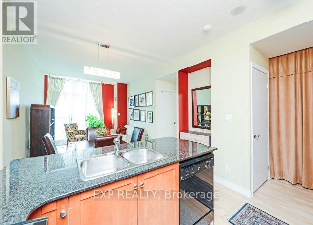 904 - 1359 Rathburn Road E, Mississauga, Ontario  L4W 5P7 - Photo 9 - W12269677