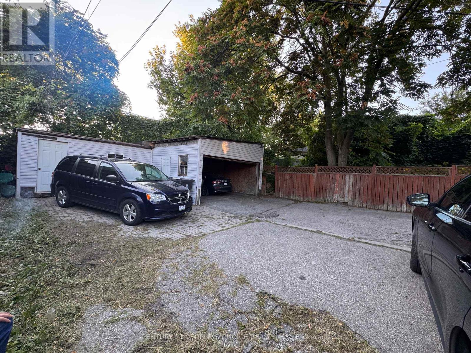 538 Caledonia Road, Toronto, Ontario  M6E 4V4 - Photo 15 - W12394806