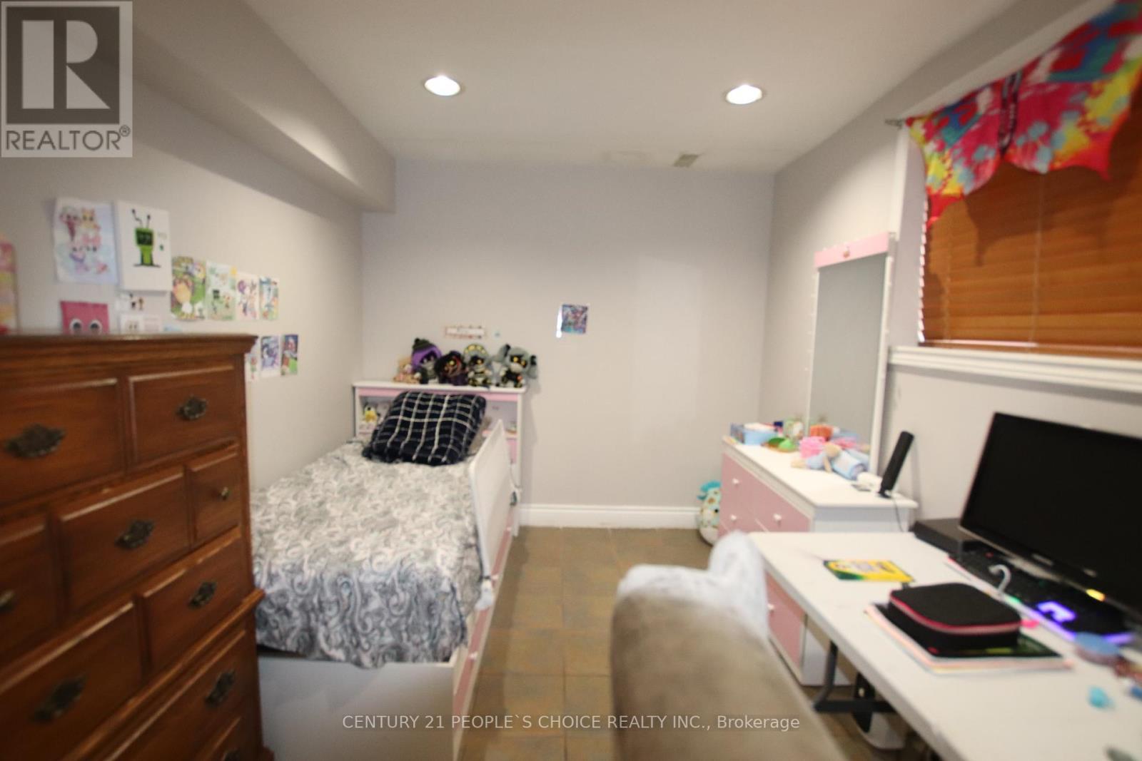 538 Caledonia Road, Toronto, Ontario  M6E 4V4 - Photo 47 - W12394806