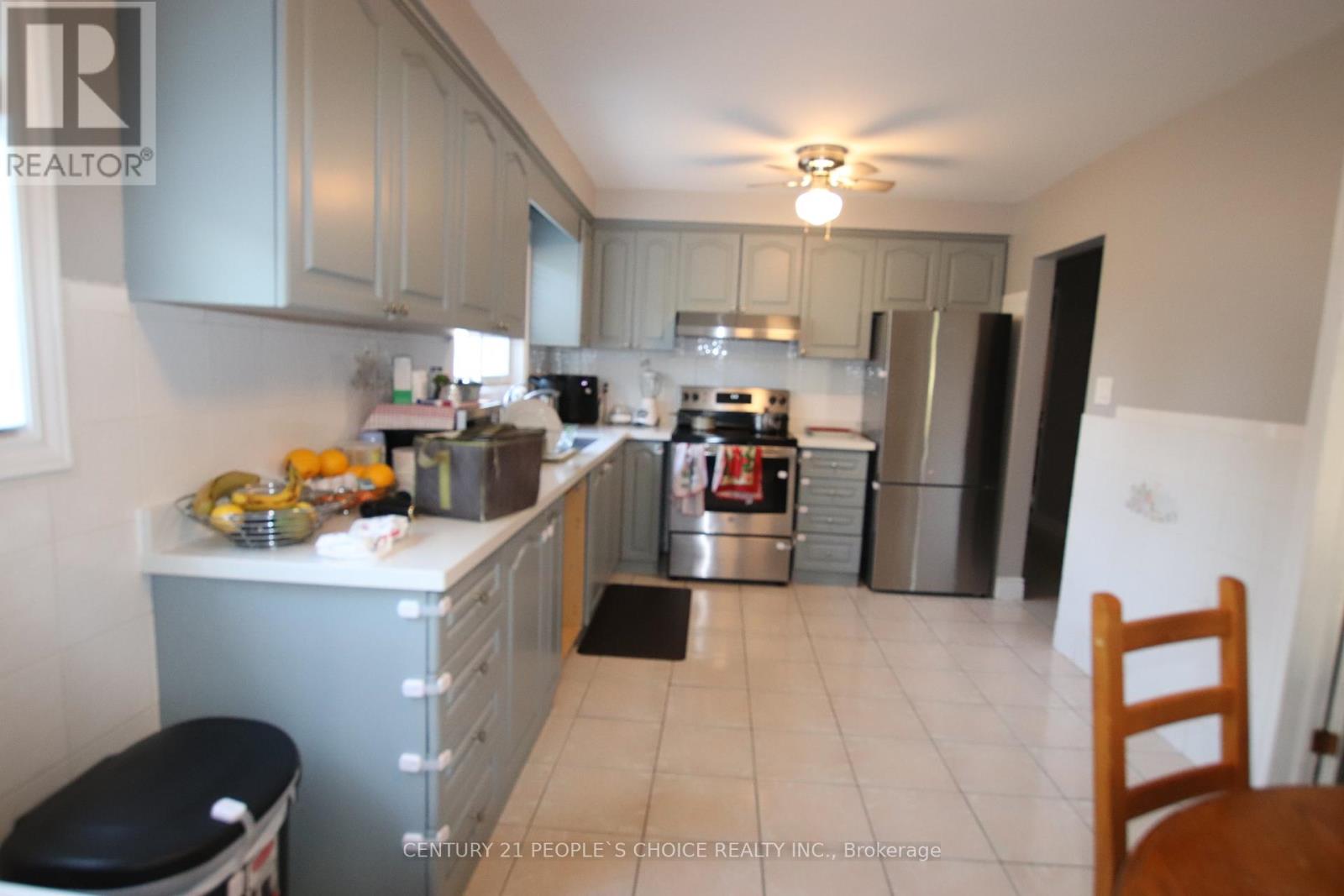 538 Caledonia Road, Toronto, Ontario  M6E 4V4 - Photo 7 - W12394806