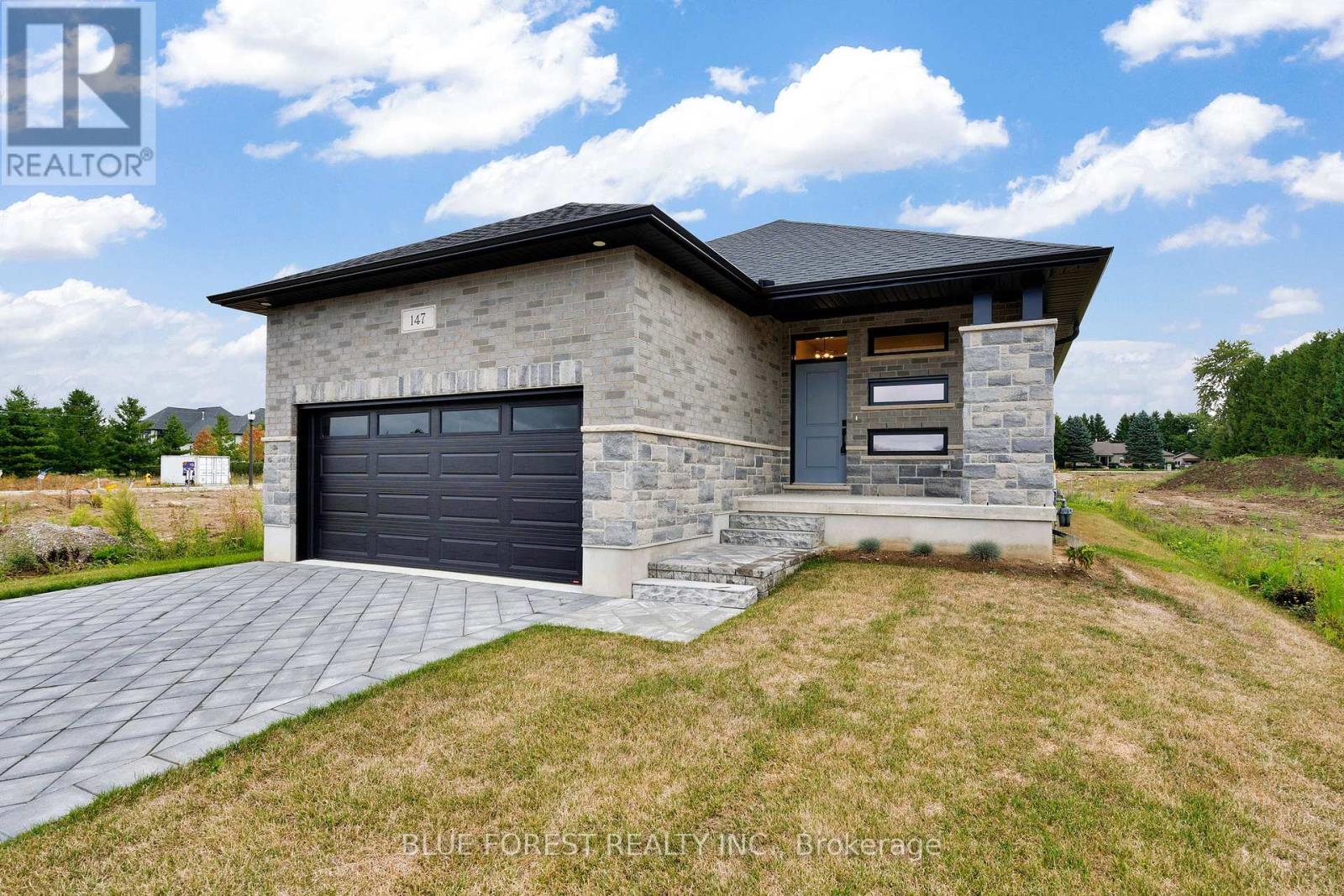 147 SHIRLEY STREET, Thames Centre, Ontario